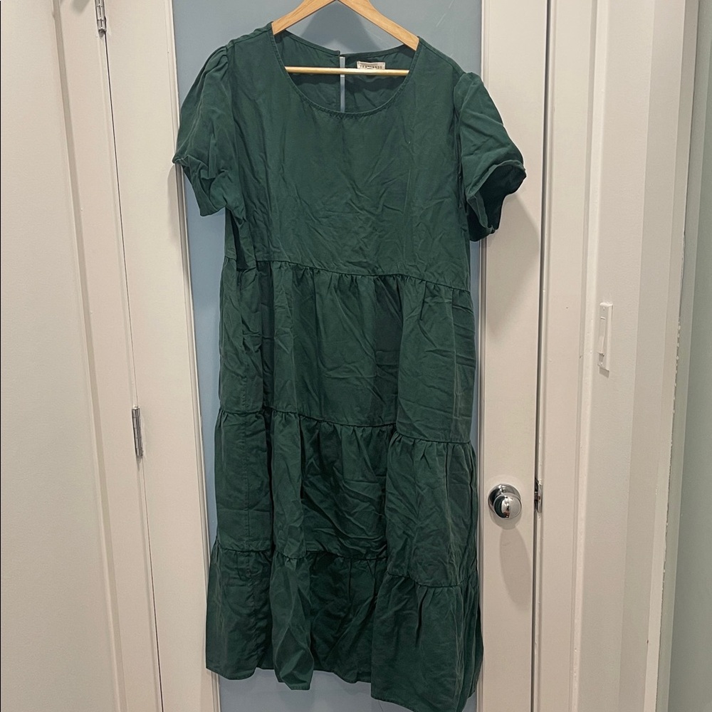Tradlands Forest Green Maxi Dress- GUC